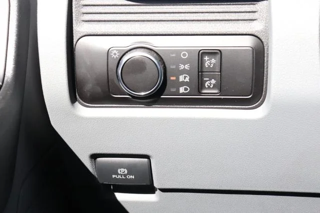 New 2026 Oxford White Ford F-550® XL image 37