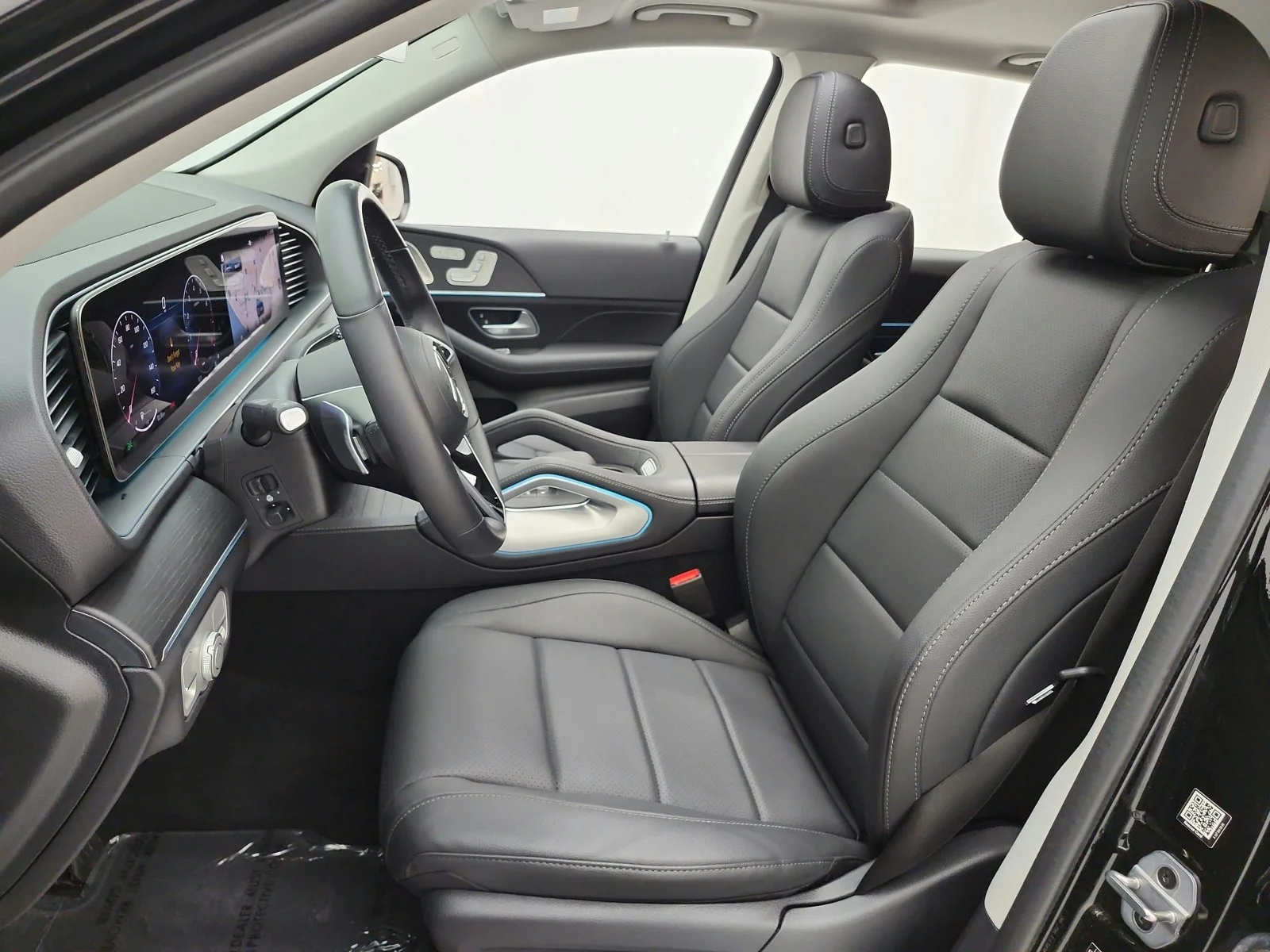 Certified Used 2024 Black Mercedes-Benz GLE 350 4MATIC® SUV image 15