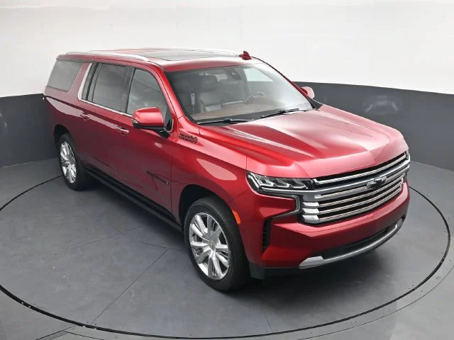 Used 2021 Red Chevrolet High Country image 22