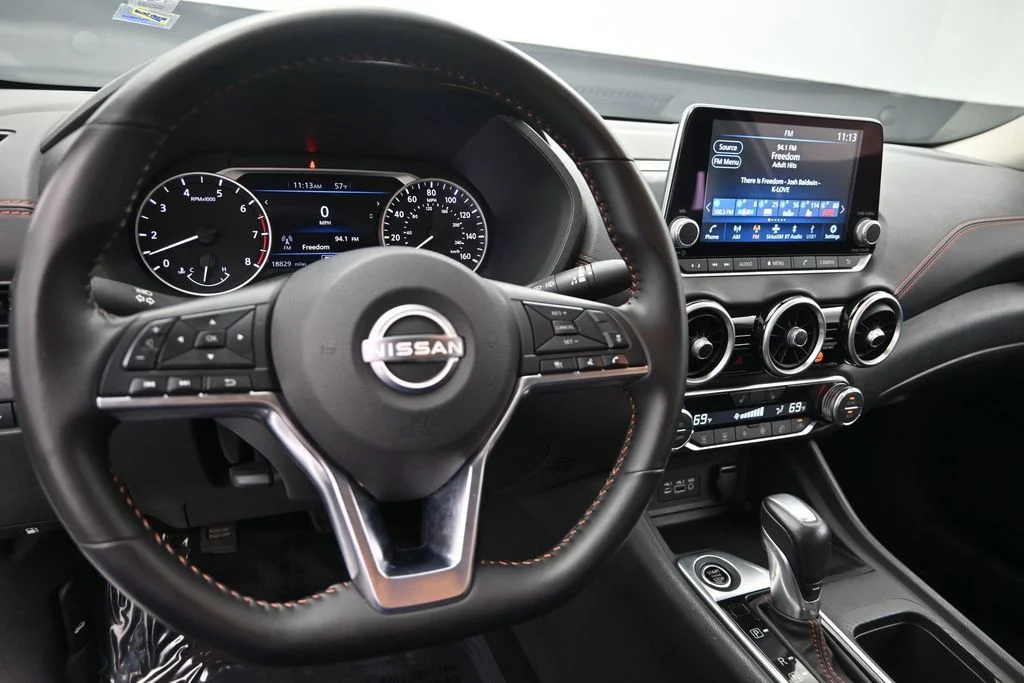 Used 2025 White Nissan SR image 22
