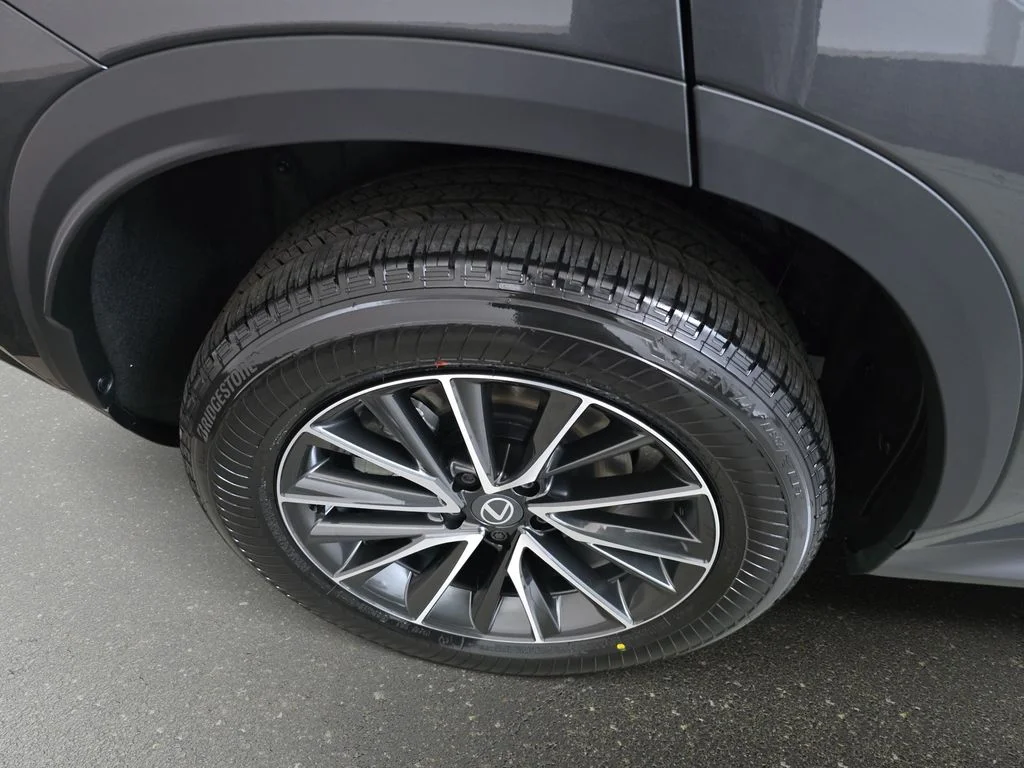 New 2026 Cloudburst Gray Lexus PREMIUM image 28