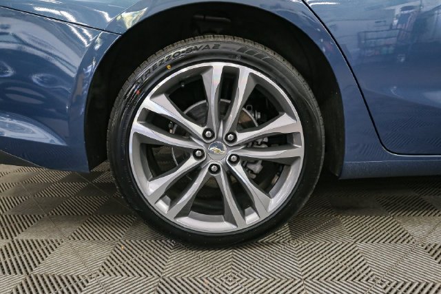 Used 2025 Blue Chevrolet LT image 15
