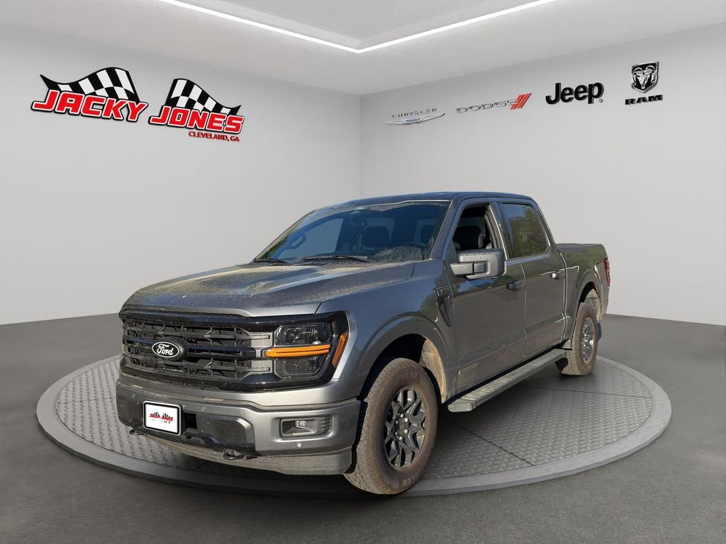 Used 2025 Carbonized Gray Metallic Ford XLT image 2