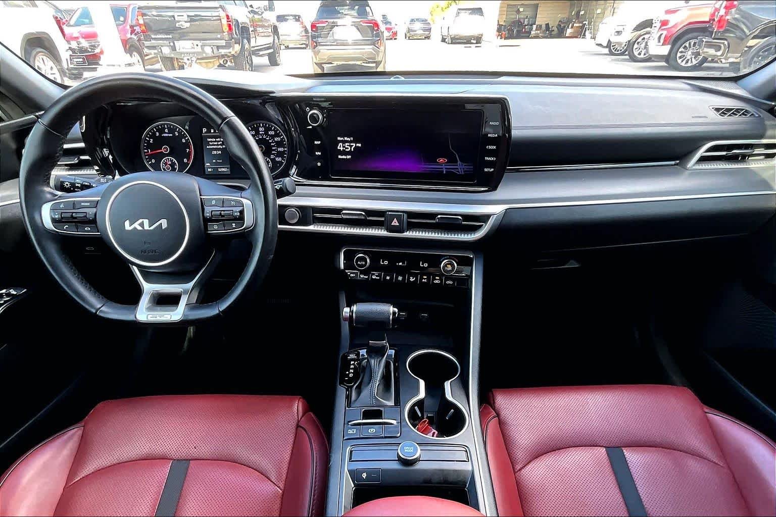Used 2023 Wolf Gray Kia GT-Line image 16