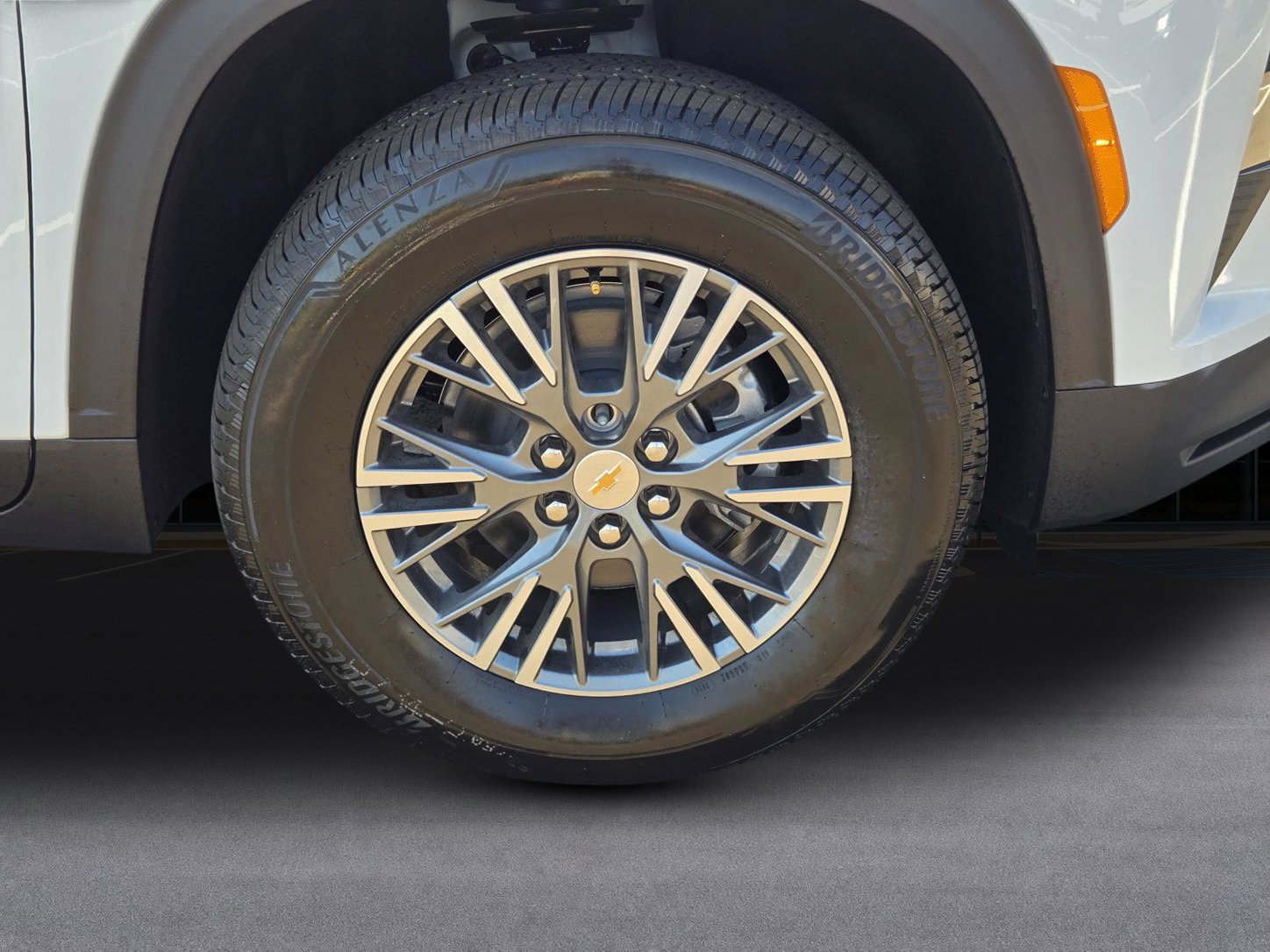 2027 Chevrolet Traverse LT - Photo 12