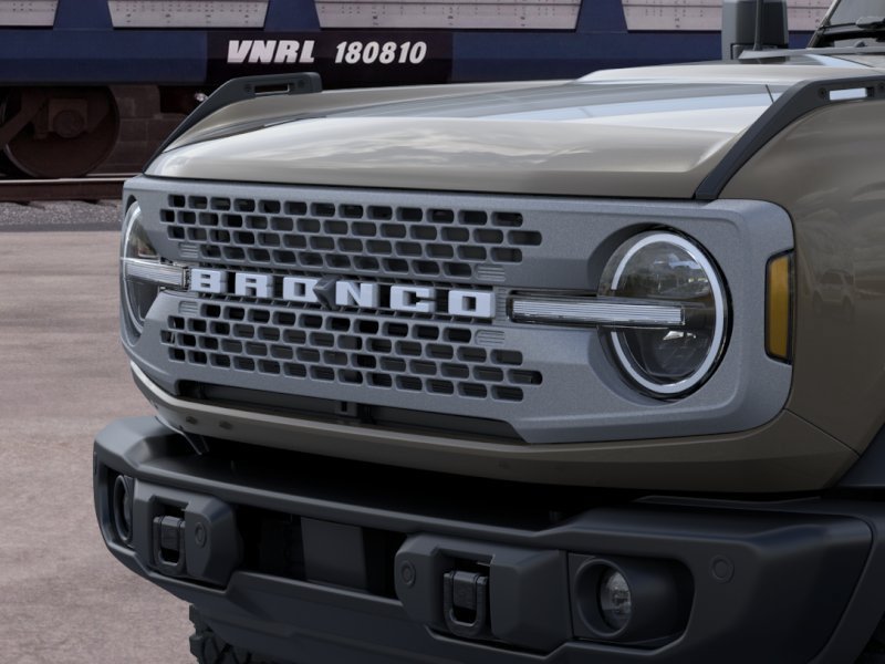 New 2026 Marsh Gray Ford Badlands image 19