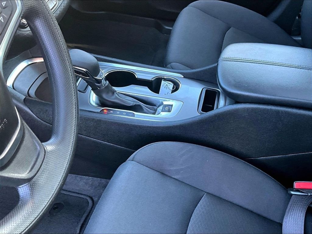 Used 2022 Gray Chevrolet LT image 19
