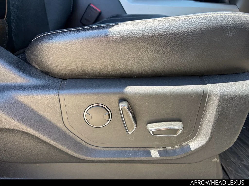 Used 2017 Black Ford Lariat image 34