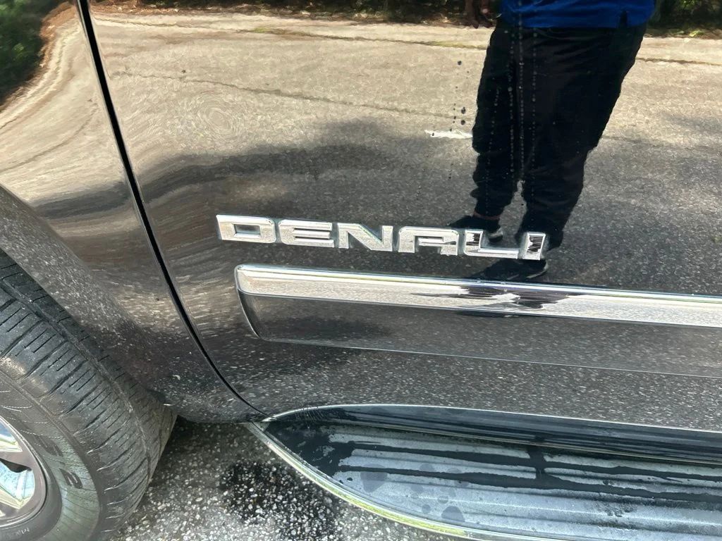 Used 2014 Black GMC Denali image 12