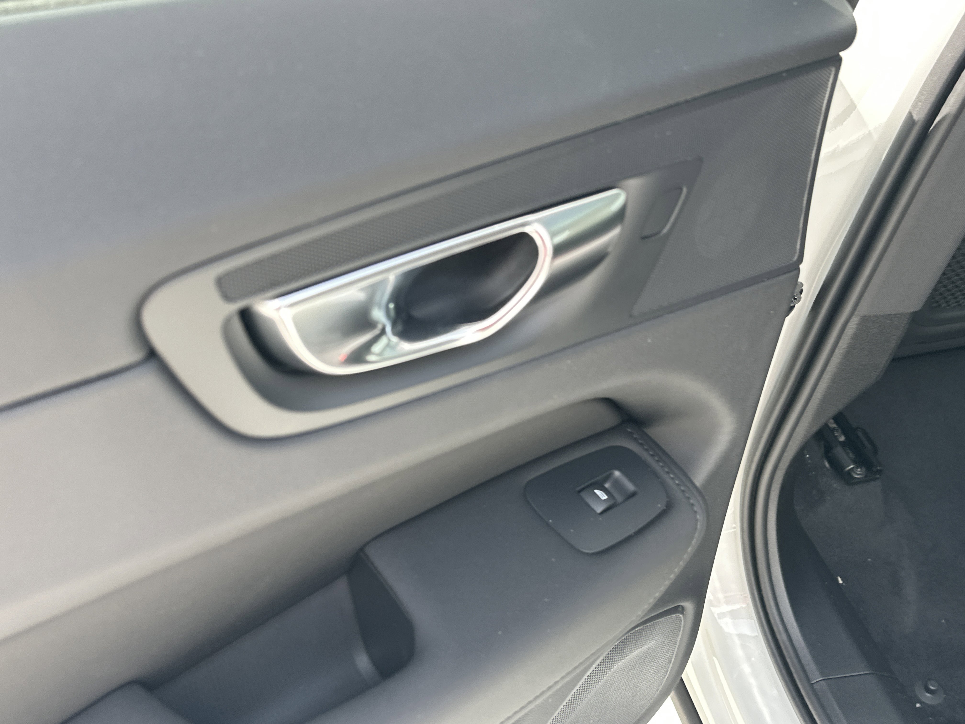 New 2026 Crystal White Volvo Core image 13