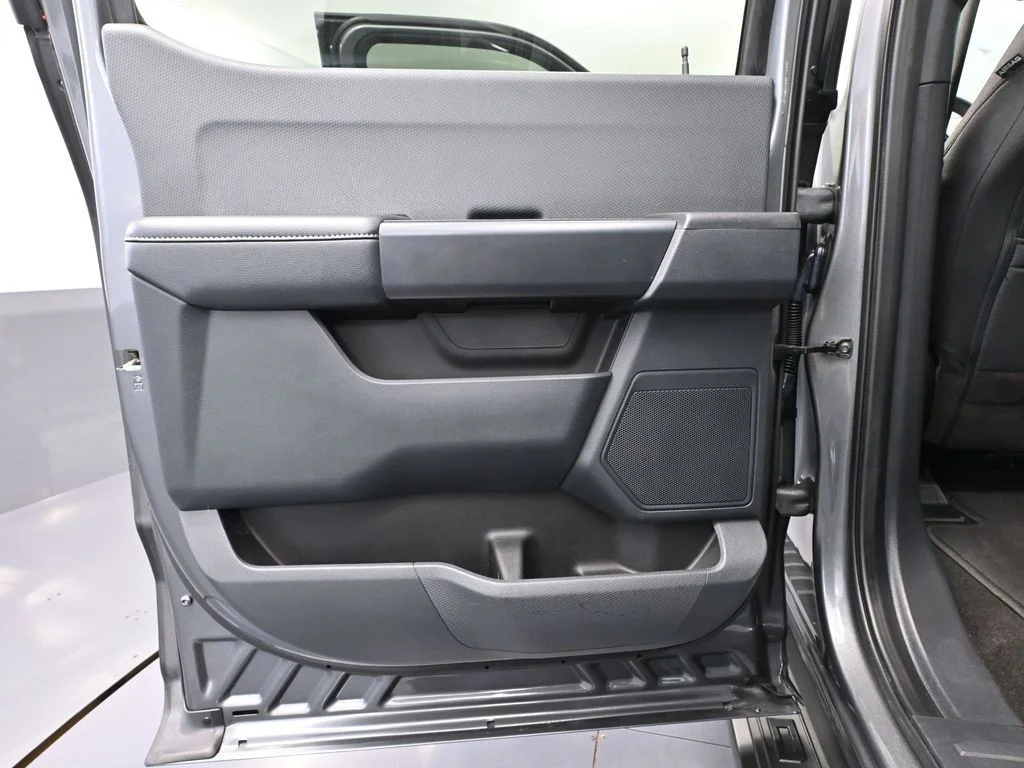 Used 2021 Gray Ford XL image 35