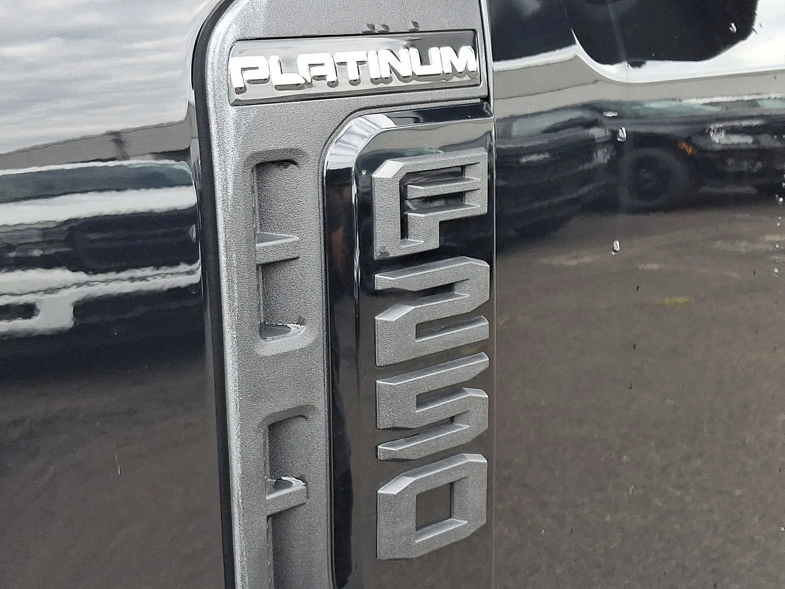 Used 2026 Agate Black Metallic Ford Platinum image 31