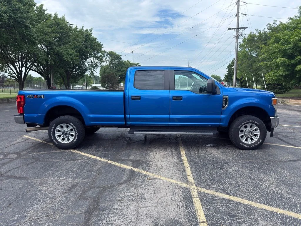 Used 2021 Blue Ford XL image 8