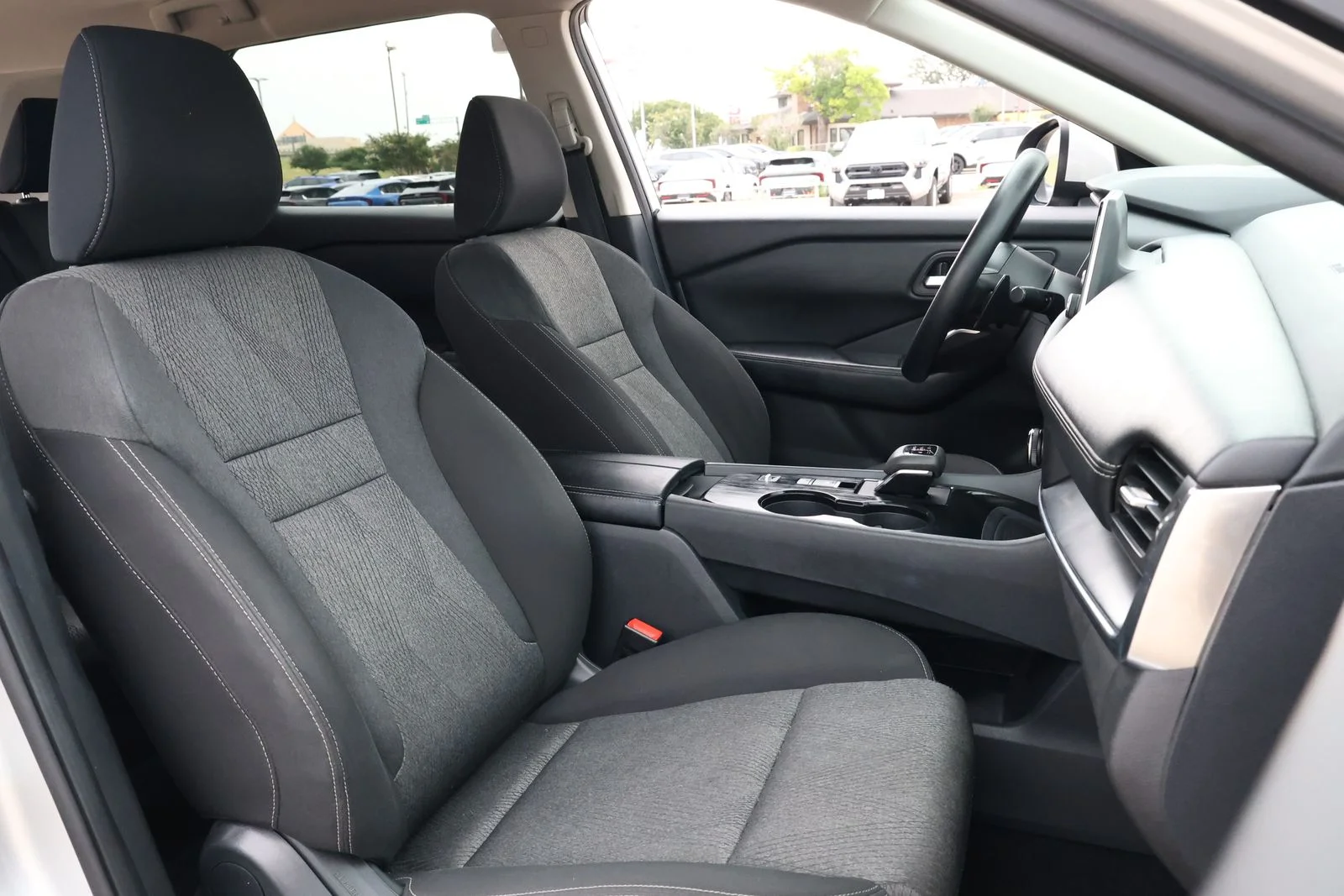 Used 2024 Silver Nissan SV image 29