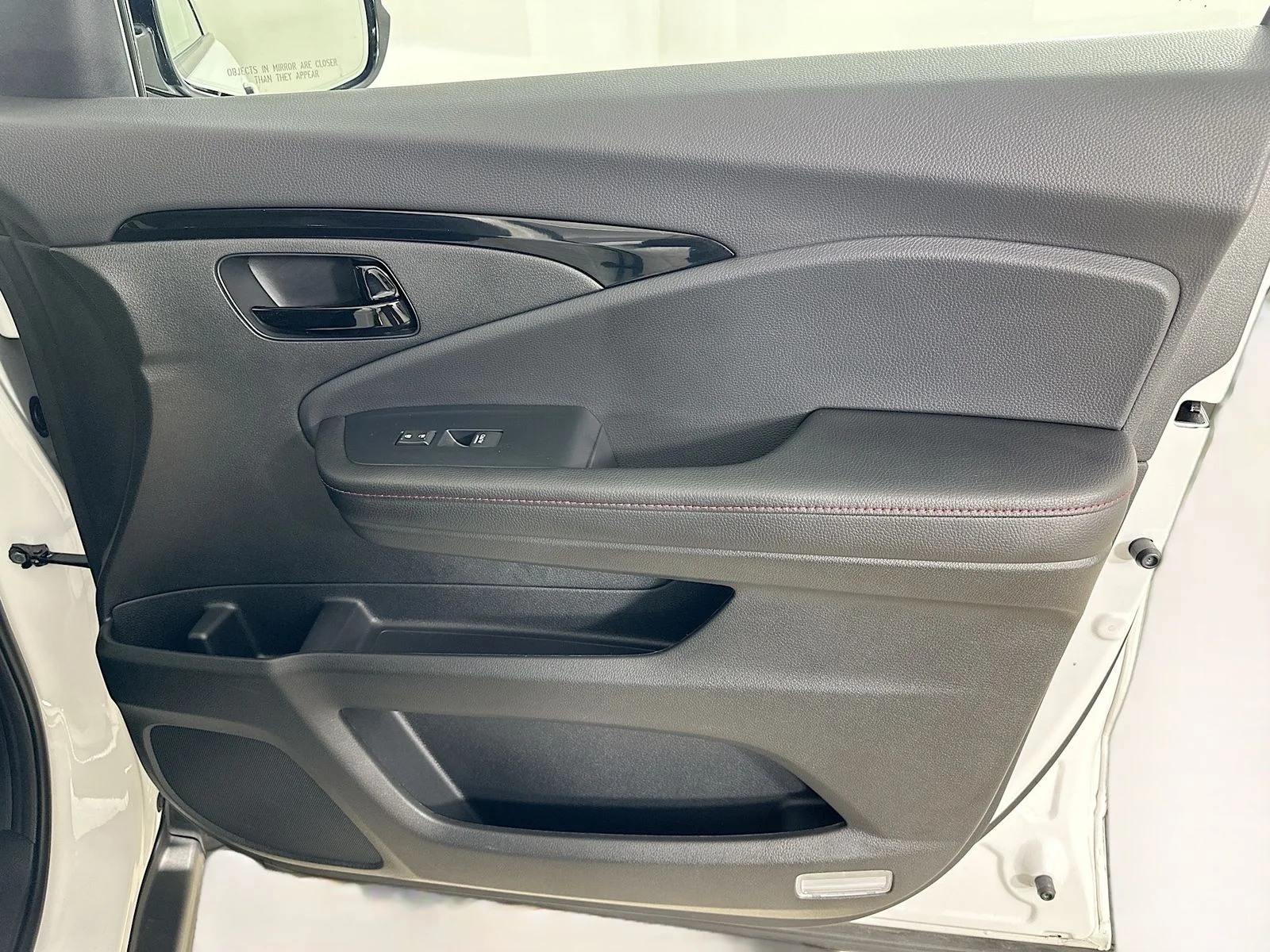 Used 2024 White Honda  image 43