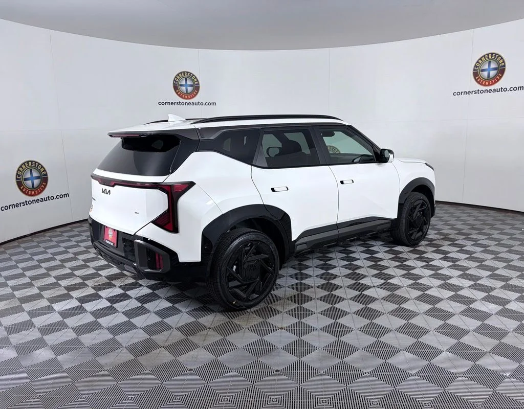 New 2027 Snow White Pearl Kia SX X -Line image 17