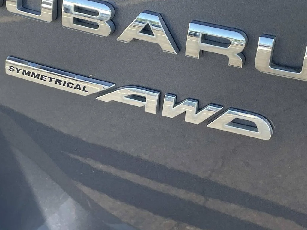 Used 2015 Gray Subaru 2.5i image 9