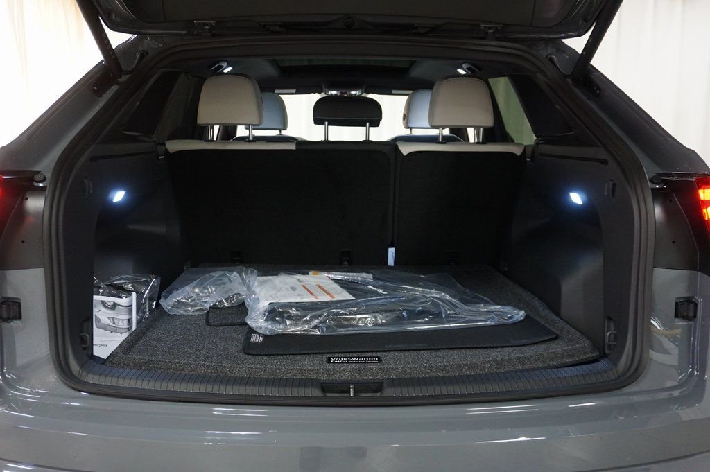 2026 Volkswagen Atlas Cross Sport SEL Premium R-LINE - Photo 33