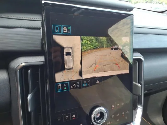 2024 GMC Acadia AT4 - Photo 24