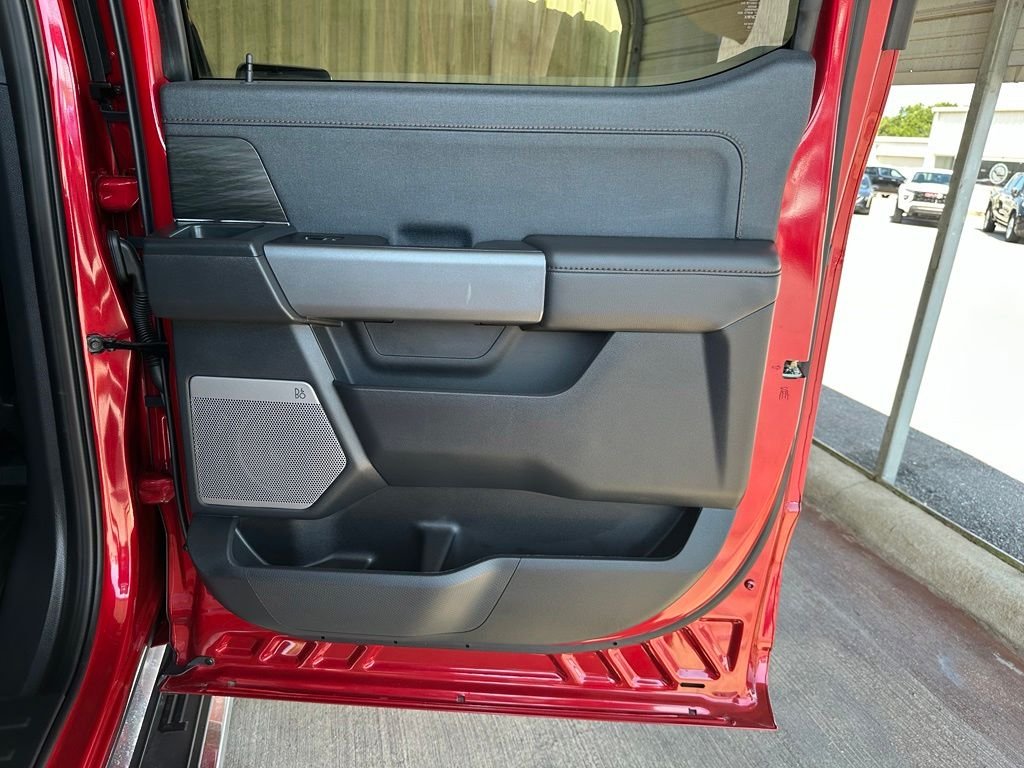 Used 2025 Red Ford Lariat image 34