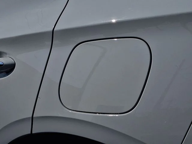 Used 2023 Summit White Buick Preferred image 30