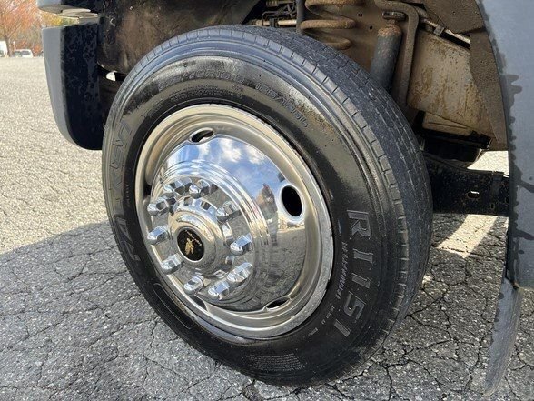 2015 Ford F-450 Super Duty Chassis Cab XL - Photo 38