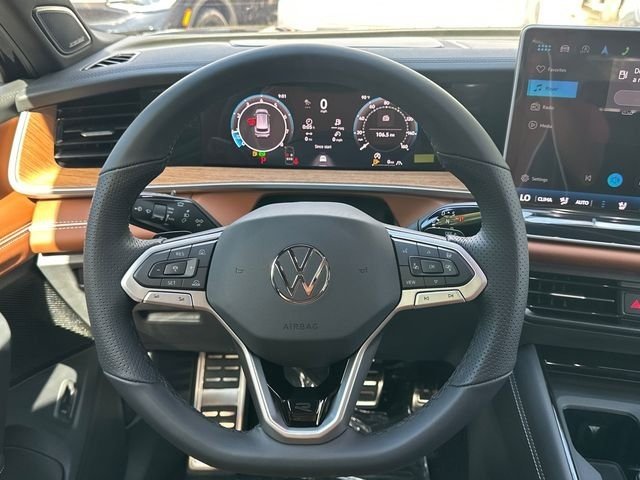 New 2026 Deep Black Pearl Volkswagen 2.0T SEL R-Line Turbo image 25