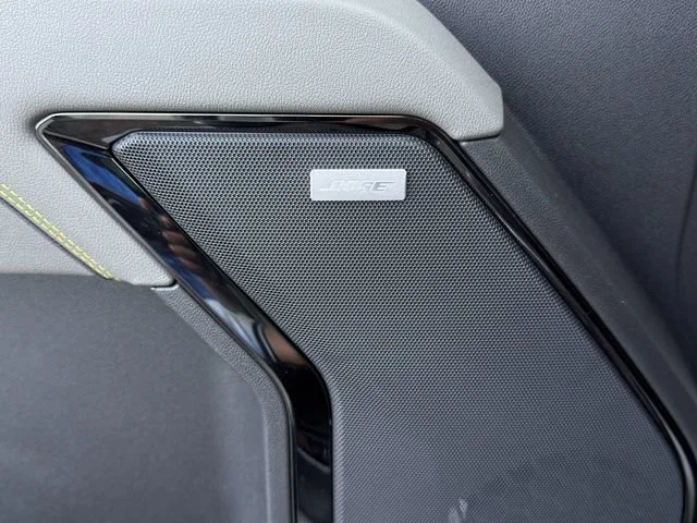 2026 Chevrolet Silverado 1500 ZR2 - Photo 17