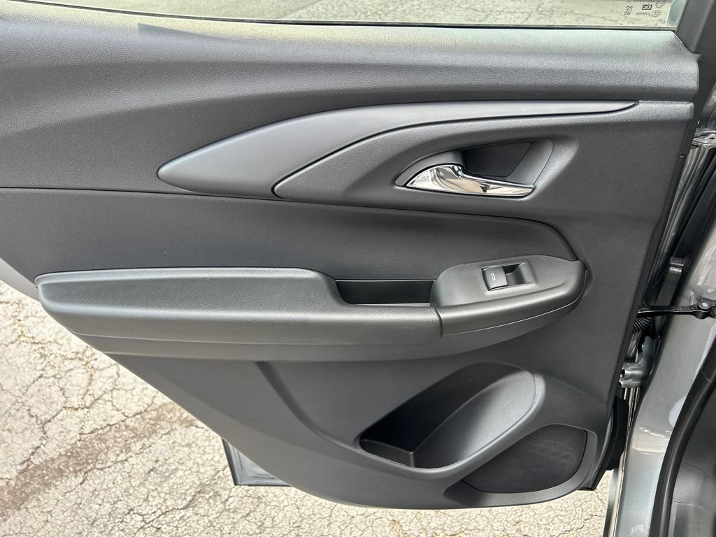 New 2026 Sterling Gray Metallic Chevrolet LT image 36