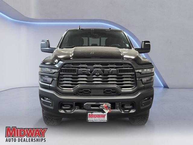 New 2026 Diamond Black Crystal Pearl-Coat Exterior Paint RAM Tradesman image 8