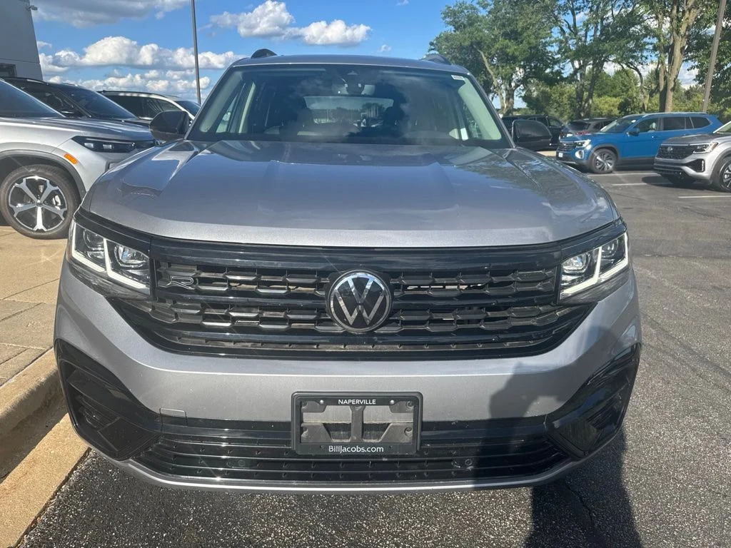 Used 2023 Pyrite Silver Metallic Volkswagen 3.6L V6 SEL R-Line image 9