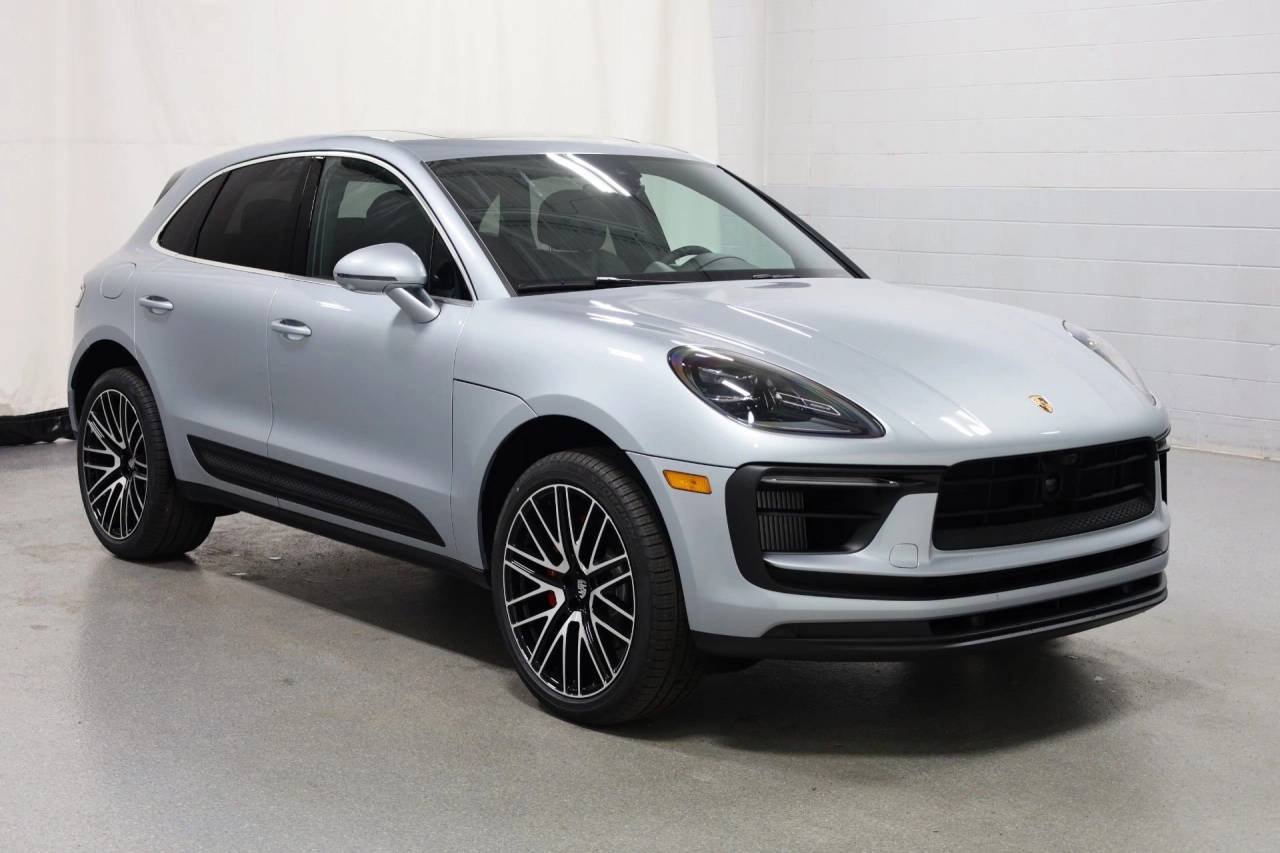 Used 2026 Dolomite Silver Metallic Porsche S image 13