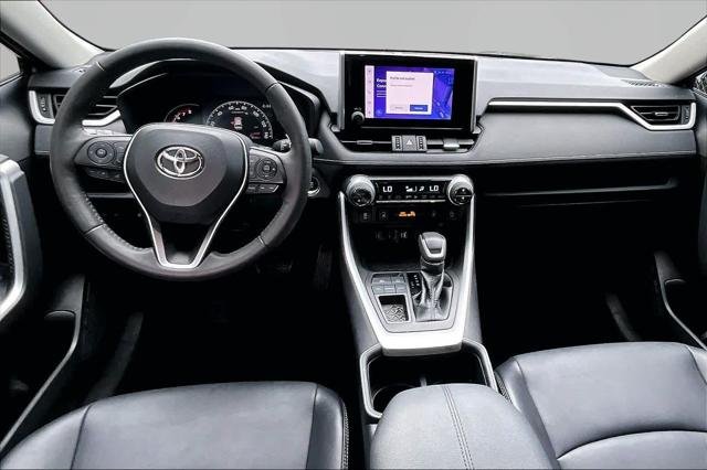 Certified Used 2023 MAGNETIC GRAY MET. Toyota  image 16