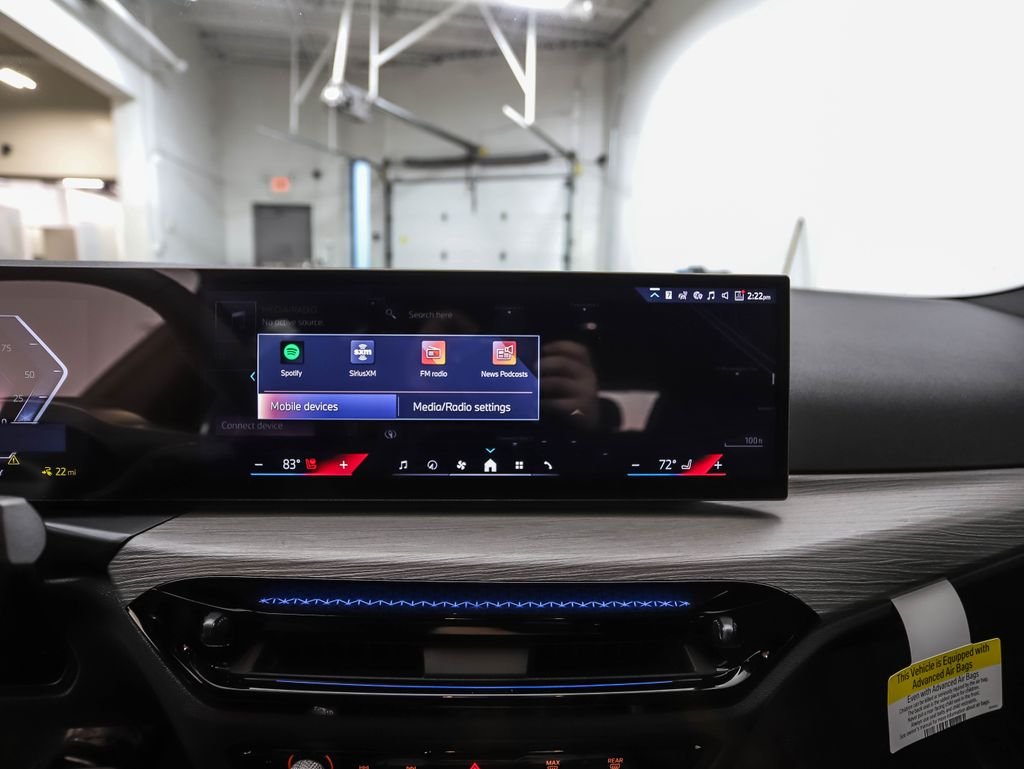 2025 BMW i4 40 - Photo 16