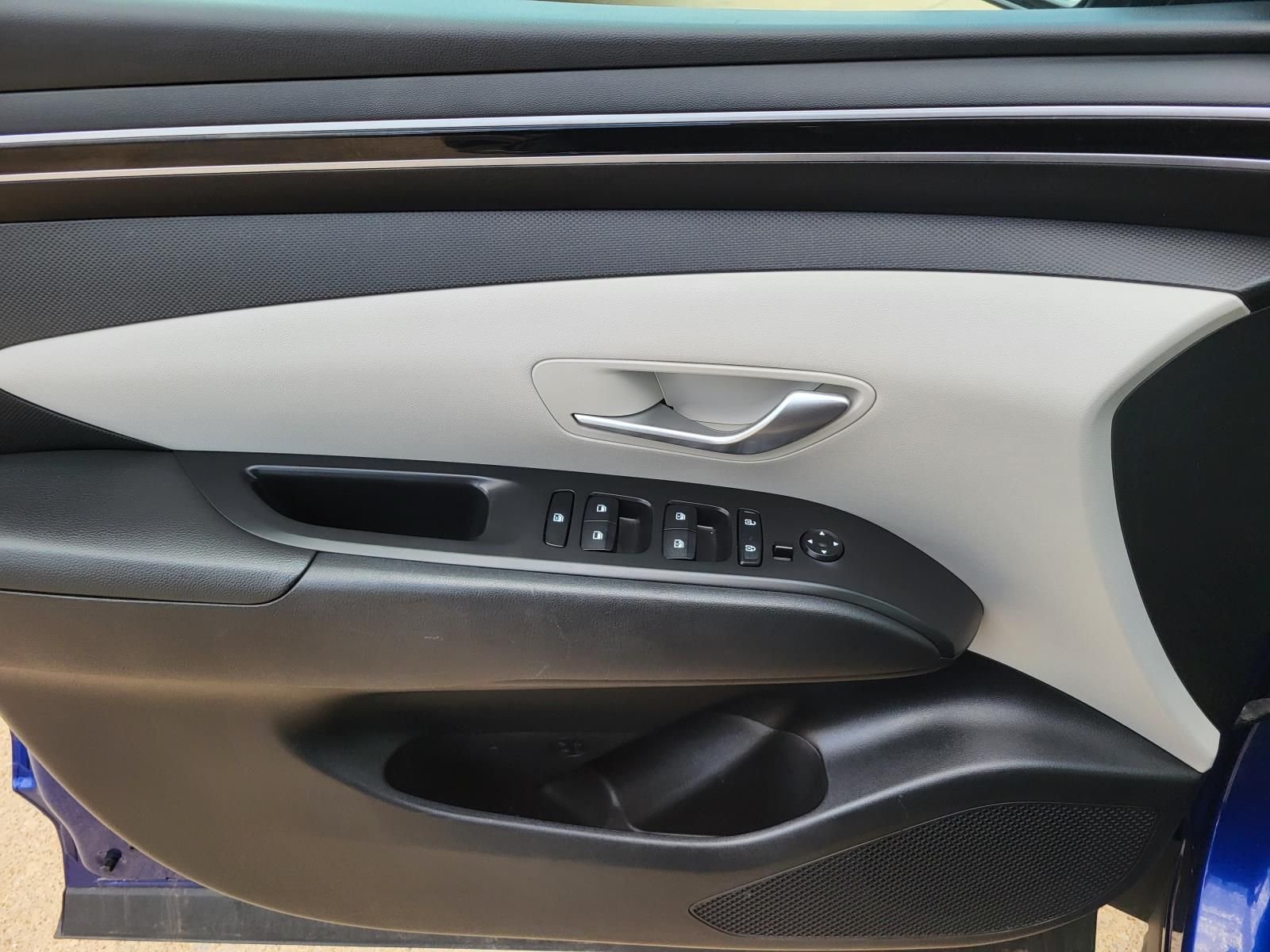 Used 2024 Intense Blue Hyundai SEL image 16