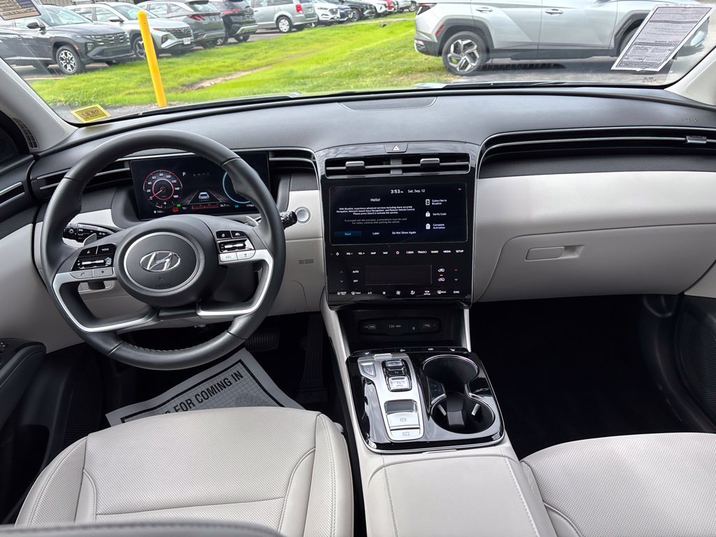 Used 2024 Silver Hyundai SEL Convenience image 16