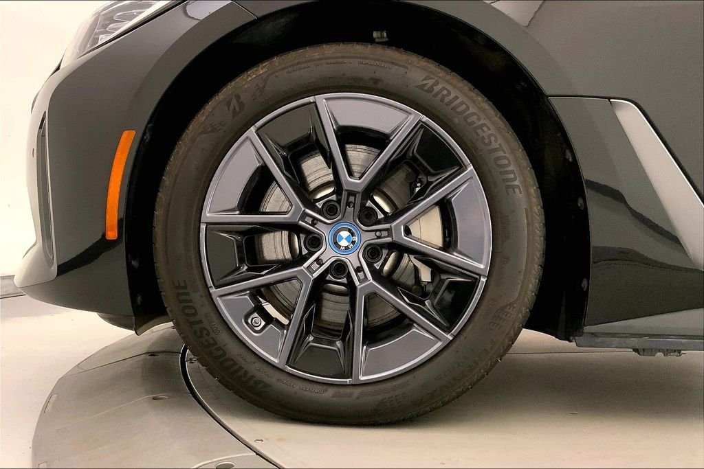 Certified Used 2023 Black Sapphire Metallic BMW  image 8