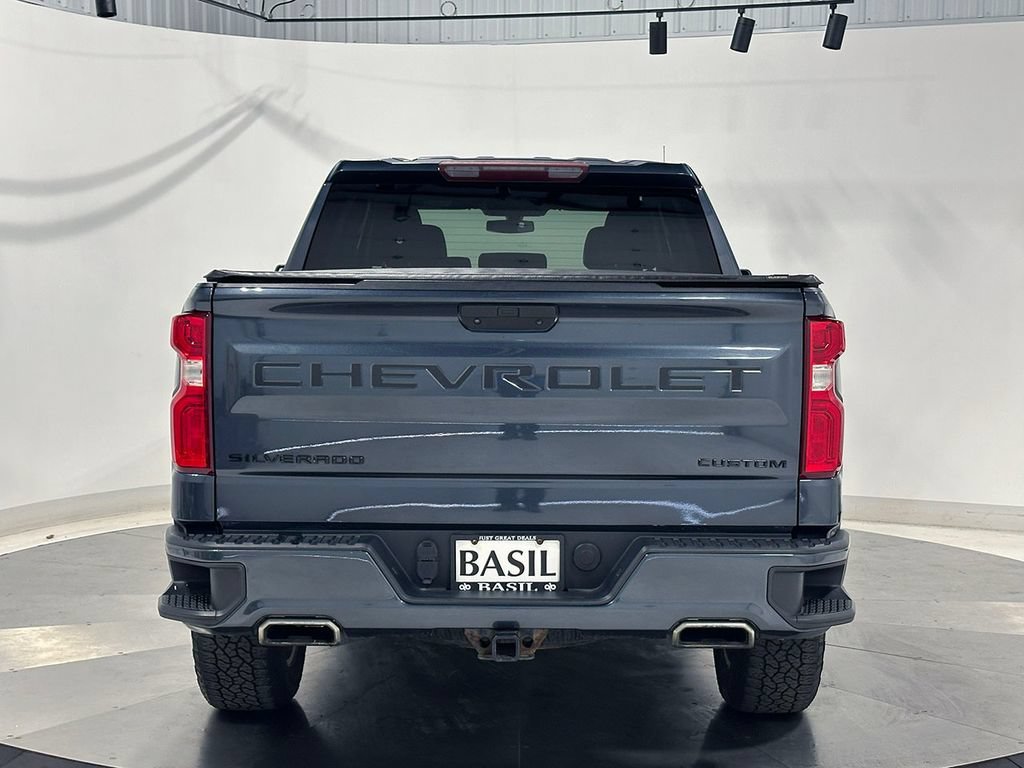 Used 2020 SHADOW GRAY METALLIC Chevrolet Custom image 12