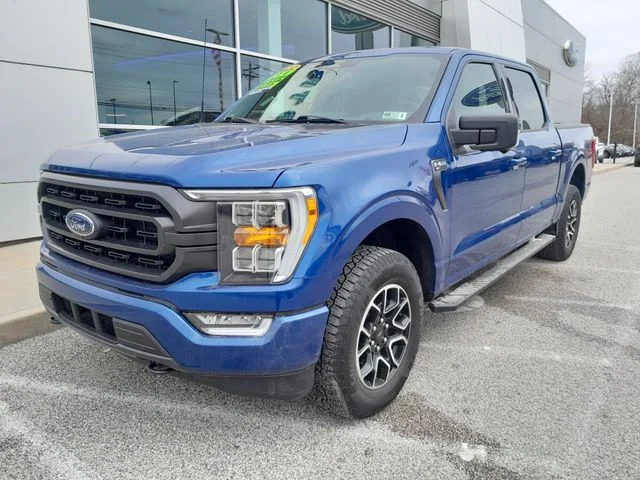 Used 2022 Blue Metallic Ford XLT image 5