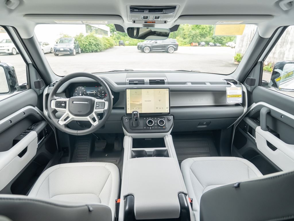 New 2026 Fuji White Land Rover S image 17