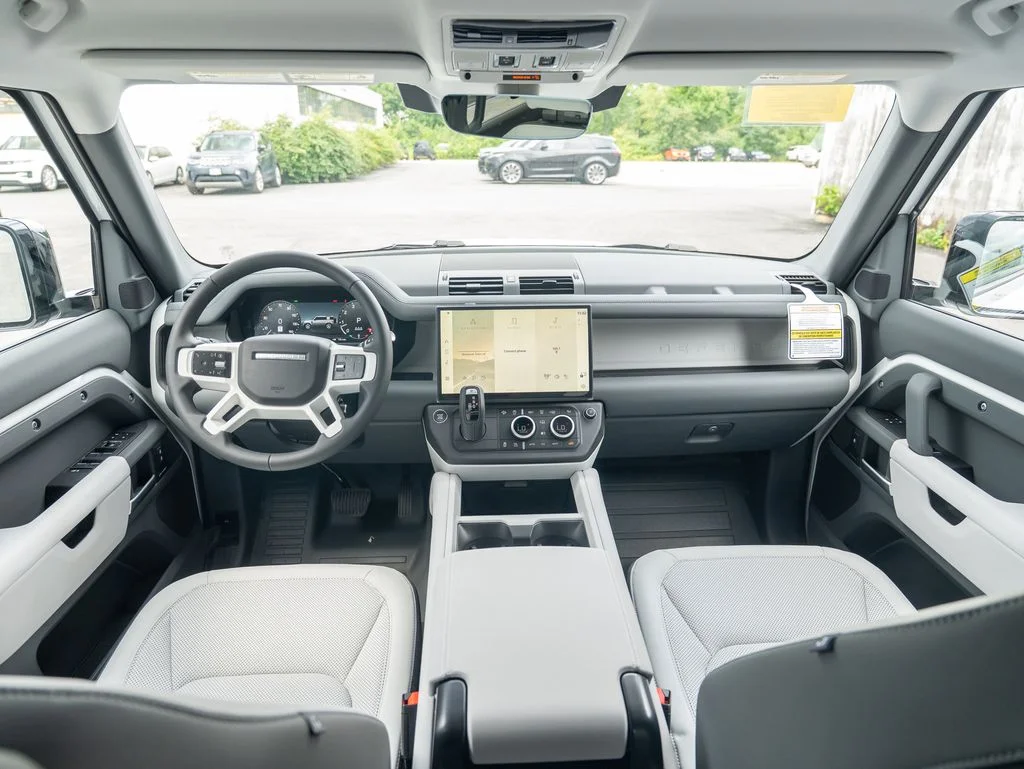 New 2026 White Land Rover S image 17