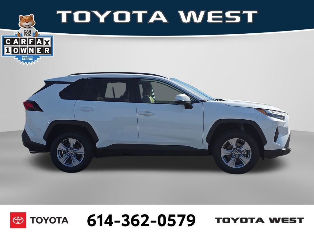 Used 2025 White Toyota XLE image 4