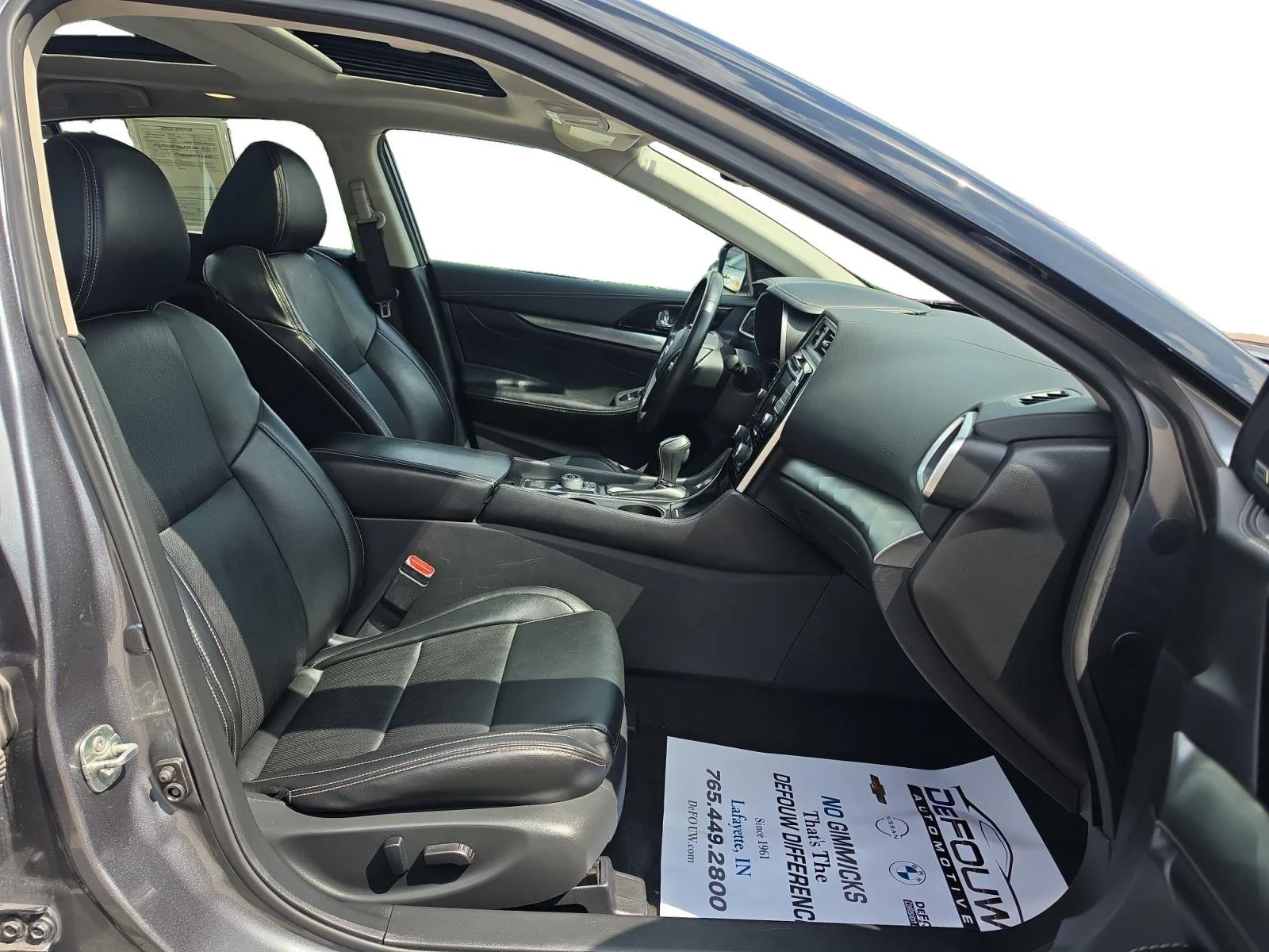 Used 2023 GRAY NISSAN SL SEDAN image 15