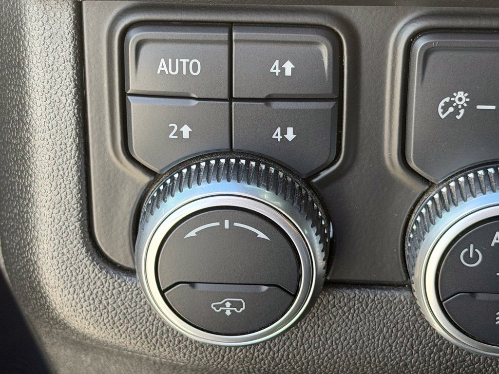 Used 2021 Blue GMC AT4 image 17