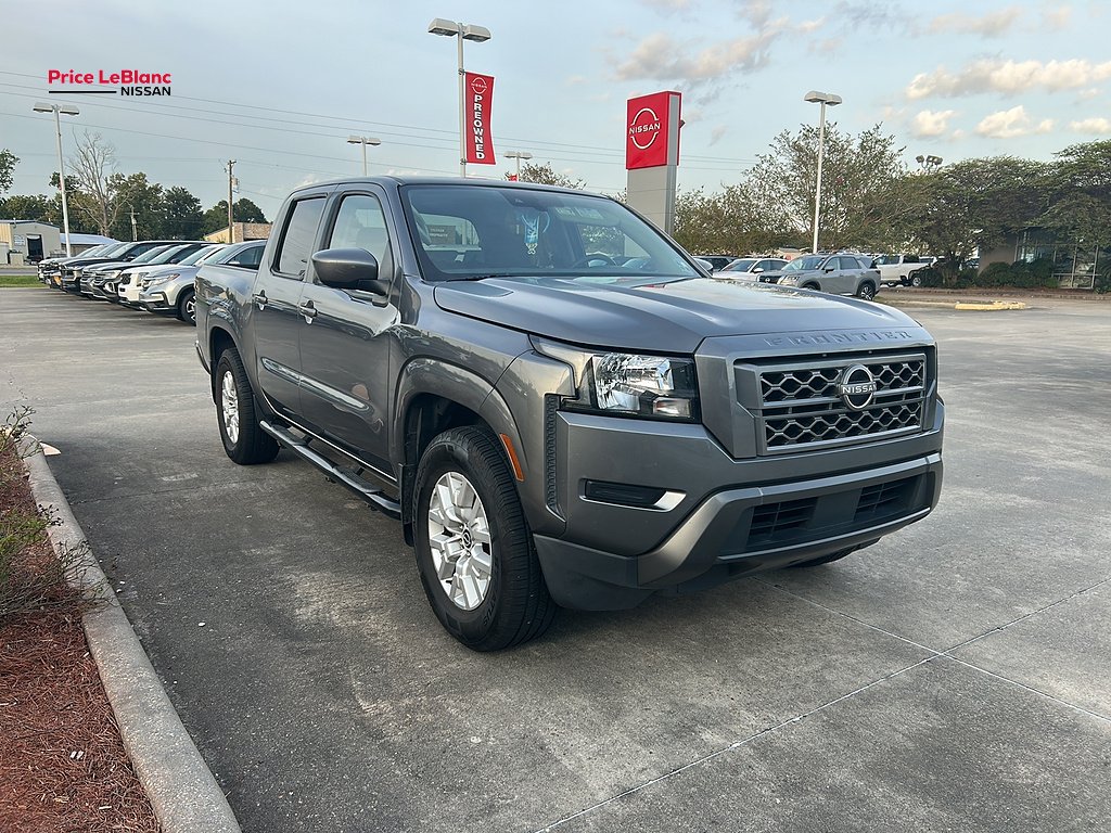 2022 Nissan Frontier SV