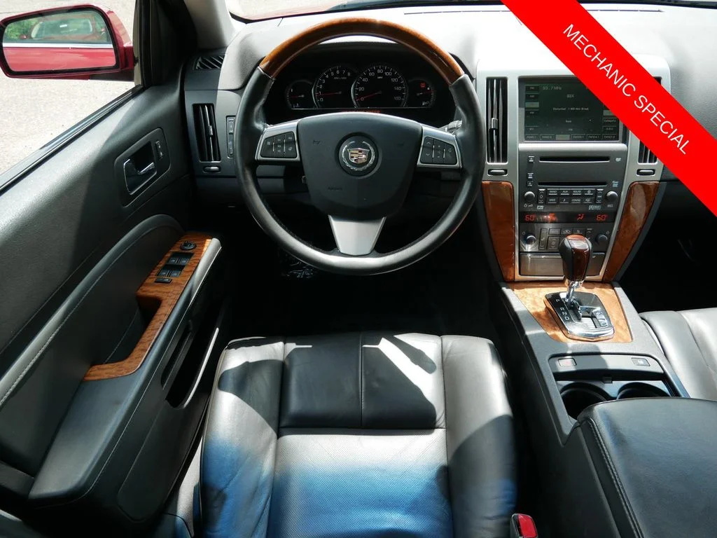 Used 2009 Red Cadillac V8 image 12