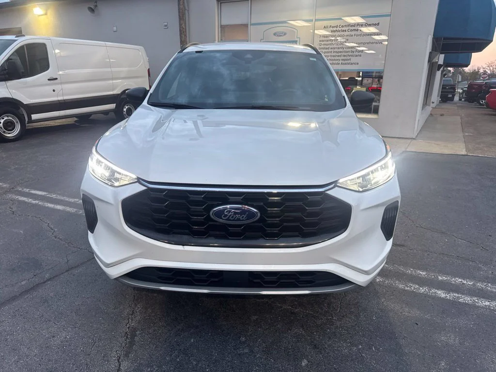 Used 2024 White Metallic Ford ST-Line image 15