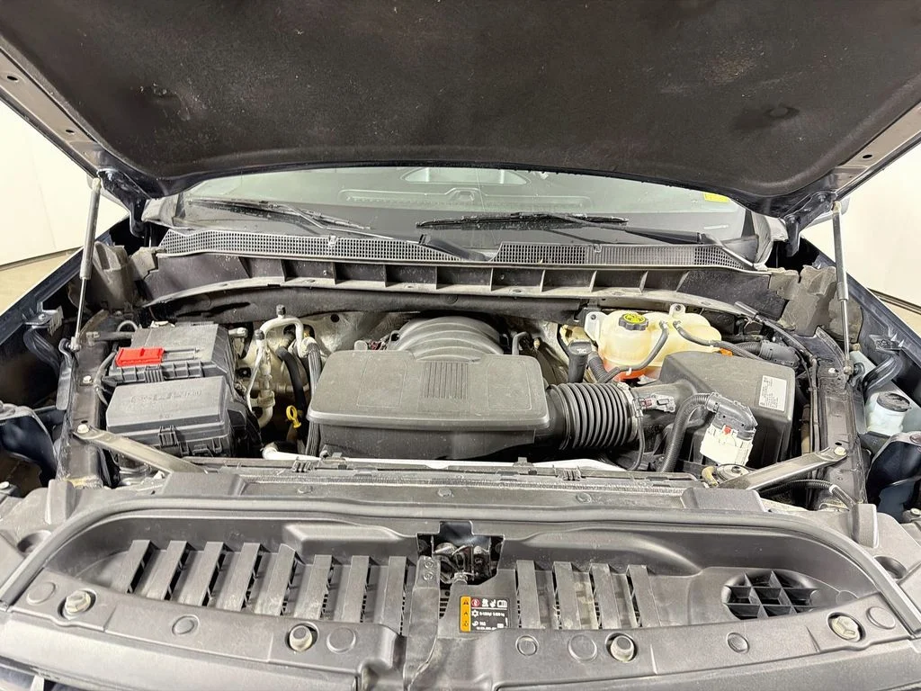 Used 2020 Gray Chevrolet LT image 26