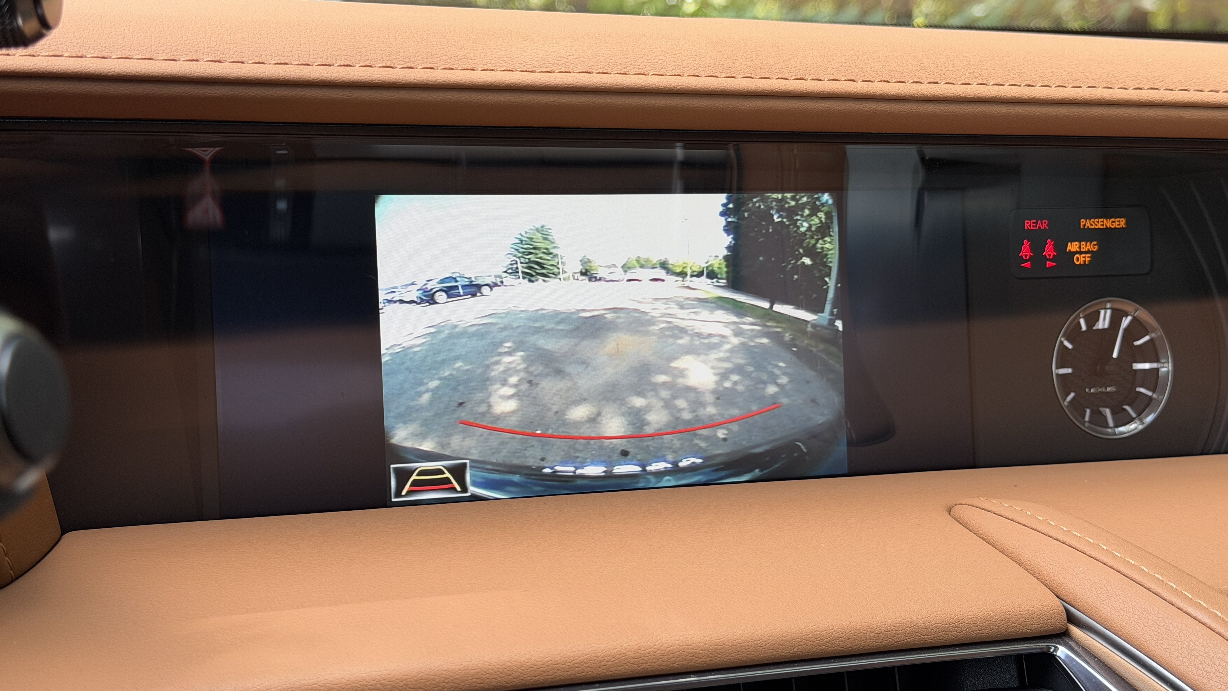 Used 2021 Nori Green Pearl Lexus 500 image 21