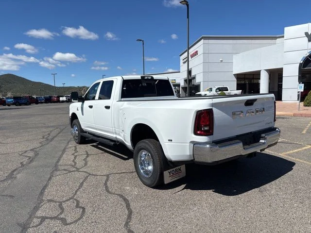 New 2026 Bright White Clear-Coat Exterior Paint RAM Tradesman image 8
